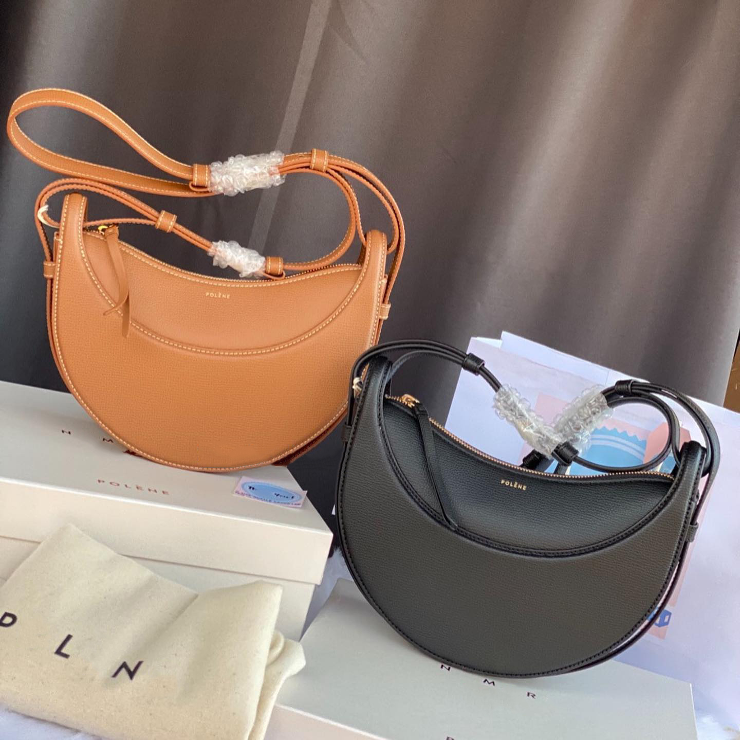 Womens Underarm bags Polene Numero dix men Zipper Designer pochette Genuine Leather half moon bag cross body polenes cyme Shoulder strap tote clutch Wallets hand bag, Khaki
Womens Underarm bags Polene Numero dix men Zipper Designer pochette Genuine Leather half moon bag cross body polenes cyme Shoulder strap tote clutch Wallets hand bag, Khaki