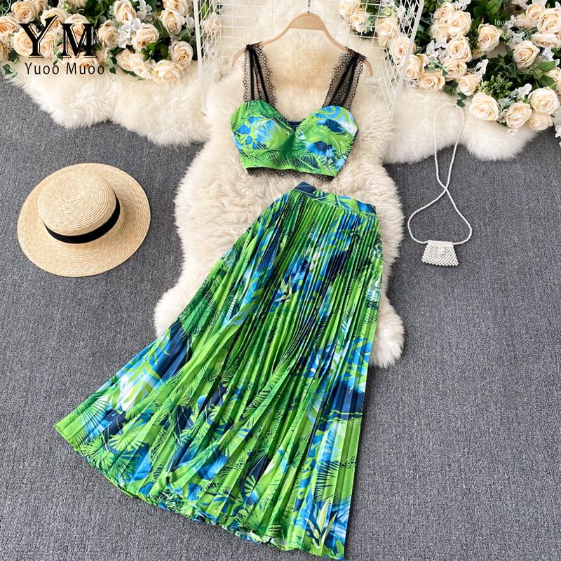 Casual Dresses YuooMuoo Ins Fashion Beach Boho Dress Women Summer Two Piece Set Flower Print Sexy Tank Crop Tops And Pleated Skirts Vestido, Black
Casual Dresses YuooMuoo Ins Fashion Beach Boho Dress Women Summer Two Piece Set Flower Print Sexy Tank Crop Tops And Pleated Skirts Vestido, Black