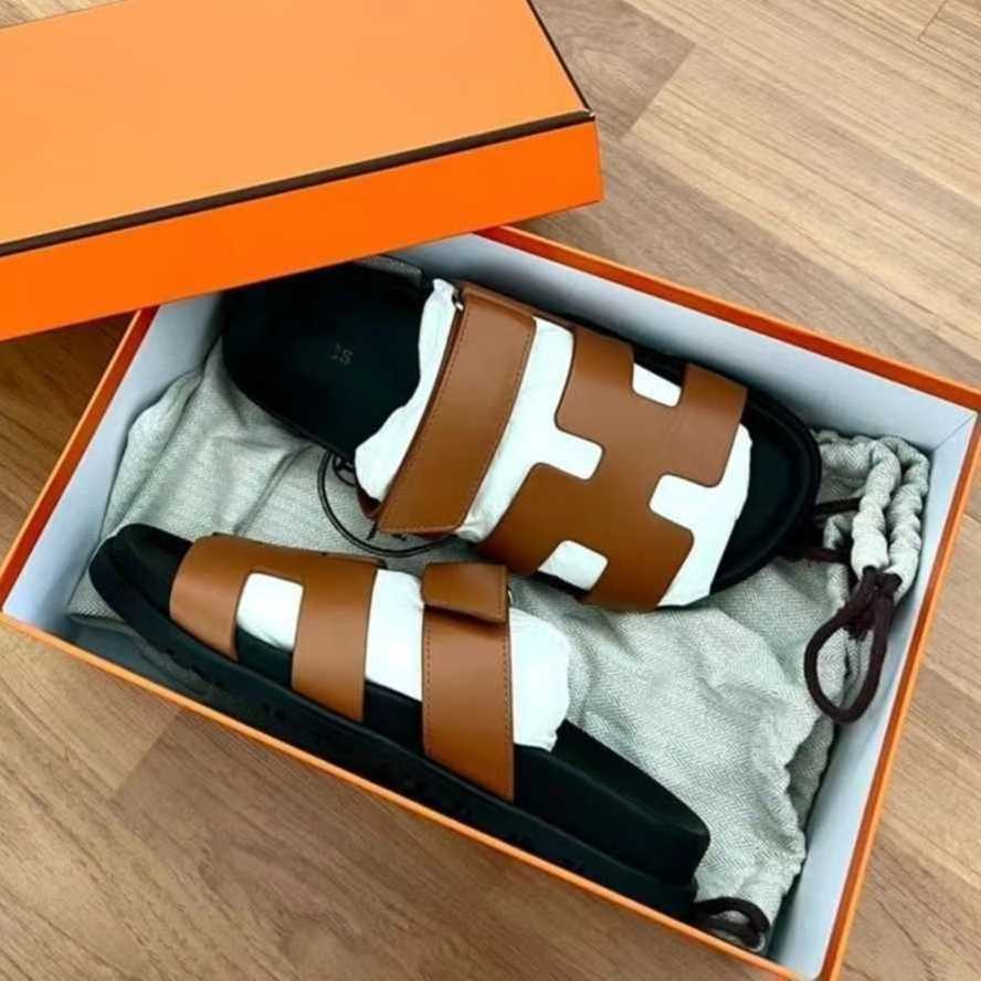 Herm Slippers Womens Oran Paris Chypre Sandals Slides with Yuan Standard Women Wear 2023 Beach Shoes Leather Flat b Have Logo Pz2z
Herm Slippers Womens Oran Paris Chypre Sandals Slides with Yuan Standard Women Wear 2023 Beach Shoes Leather Flat b Have Logo Pz2z