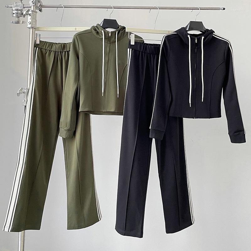 Women' Two Piece Pants 23 Spring Women' Tracksuit Cotton 2 Sets Front Zipper Hooded Jacket Elastic Waist Long Pant High Quality Sports, Black-set
Women' Two Piece Pants 23 Spring Women' Tracksuit Cotton 2 Sets Front Zipper Hooded Jacket Elastic Waist Long Pant High Quality Sports, Black-set