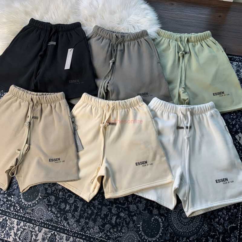 ESS Designer FOG High-Quality Men's And Women's Streetwear Shorts Fashion Draw Rope Reflective Knee Length Pants, Beige
ESS Designer FOG High-Quality Men's And Women's Streetwear Shorts Fashion Draw Rope Reflective Knee Length Pants, Beige