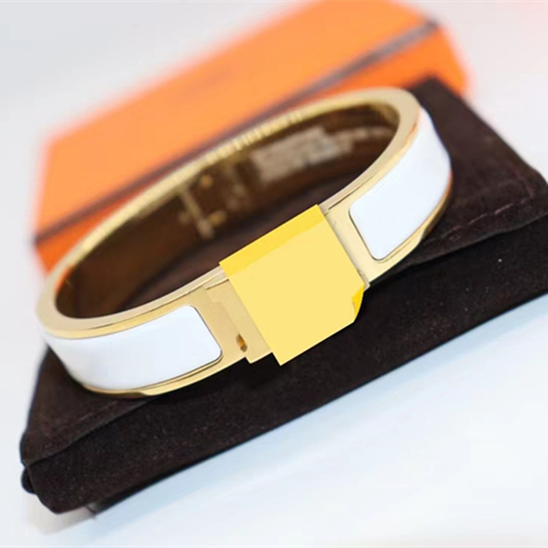 Mens bracelet bracelets jewelry bracelets designer bracelet brand enamel bracelet wide version 12mm titanium steel bracelets a variety of styles men's and women's
Mens bracelet bracelets jewelry bracelets designer bracelet brand enamel bracelet wide version 12mm titanium steel bracelets a variety of styles men's and women's