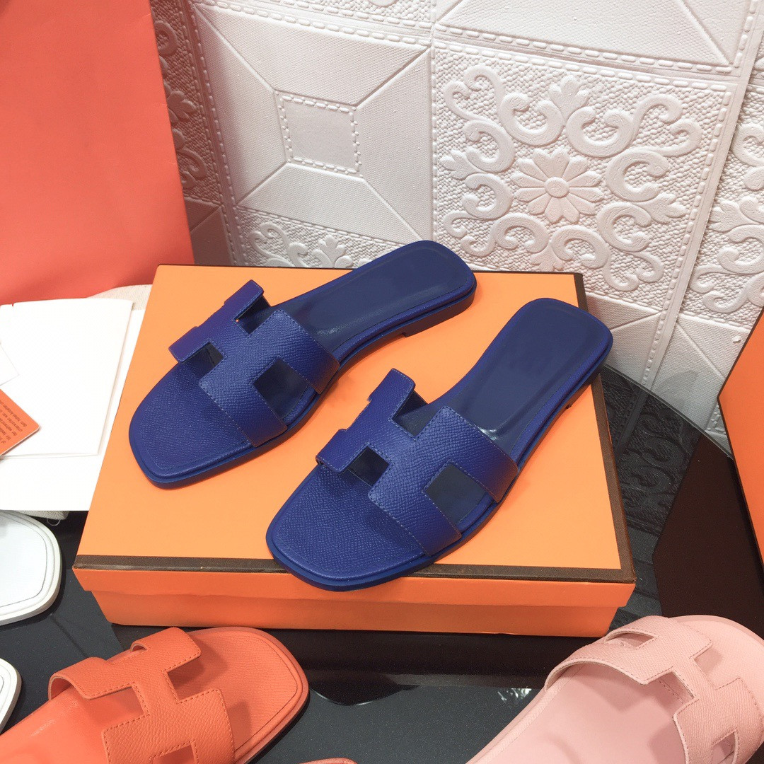 Designer Women Sandals Genuine Leather Flat Slippers 2023 Summer Fashion Beach H Letter Drag Nude Black White Brown Matte Women's Slipper 35-42 08
Designer Women Sandals Genuine Leather Flat Slippers 2023 Summer Fashion Beach H Letter Drag Nude Black White Brown Matte Women's Slipper 35-42 08