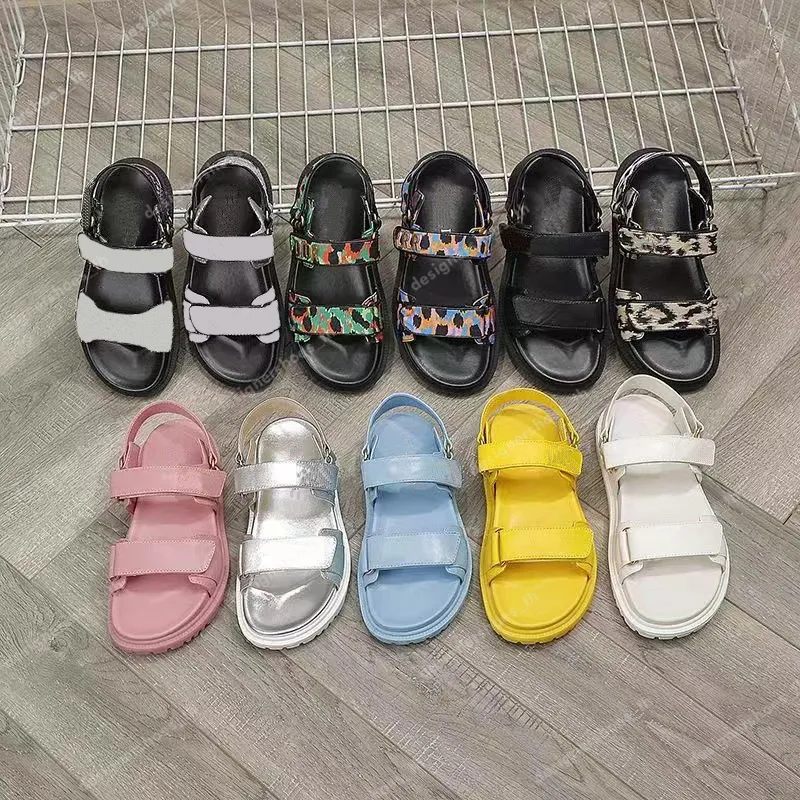 Designer Sandals ACT Flat Sandal Women Summer Sandals Pasted Hemp Rope Platform Slippers Letter Rubber Sole Beach Shoes Size35-42, 14
Designer Sandals ACT Flat Sandal Women Summer Sandals Pasted Hemp Rope Platform Slippers Letter Rubber Sole Beach Shoes Size35-42, 14