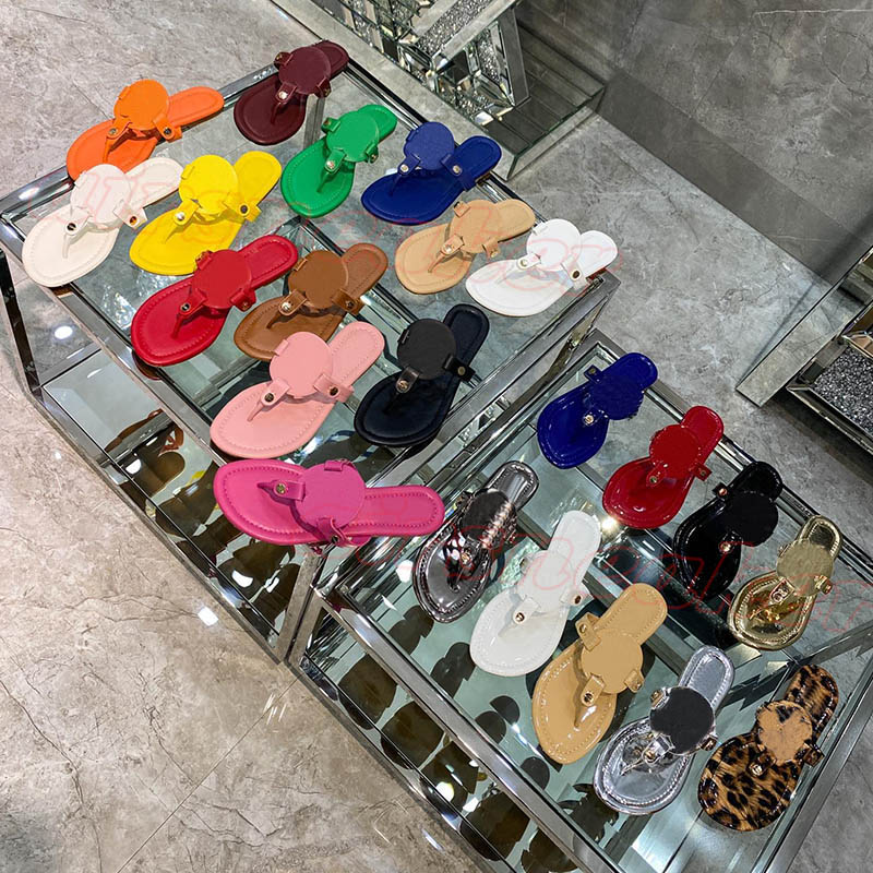 tory designer women metallic snake miller sandals embossed soft leather womens slides flip flop black white pink yellow outdoor ladies slippers
tory designer women metallic snake miller sandals embossed soft leather womens slides flip flop black white pink yellow outdoor ladies slippers