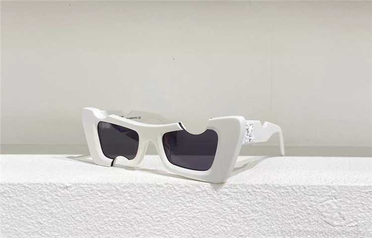Sunglasses Off Men High Quality Luxury Streetwear Designer Fashion Eyewear Women Oeri021 White Sun Glasses Lsgc2DQ7
Sunglasses Off Men High Quality Luxury Streetwear Designer Fashion Eyewear Women Oeri021 White Sun Glasses Lsgc2DQ7