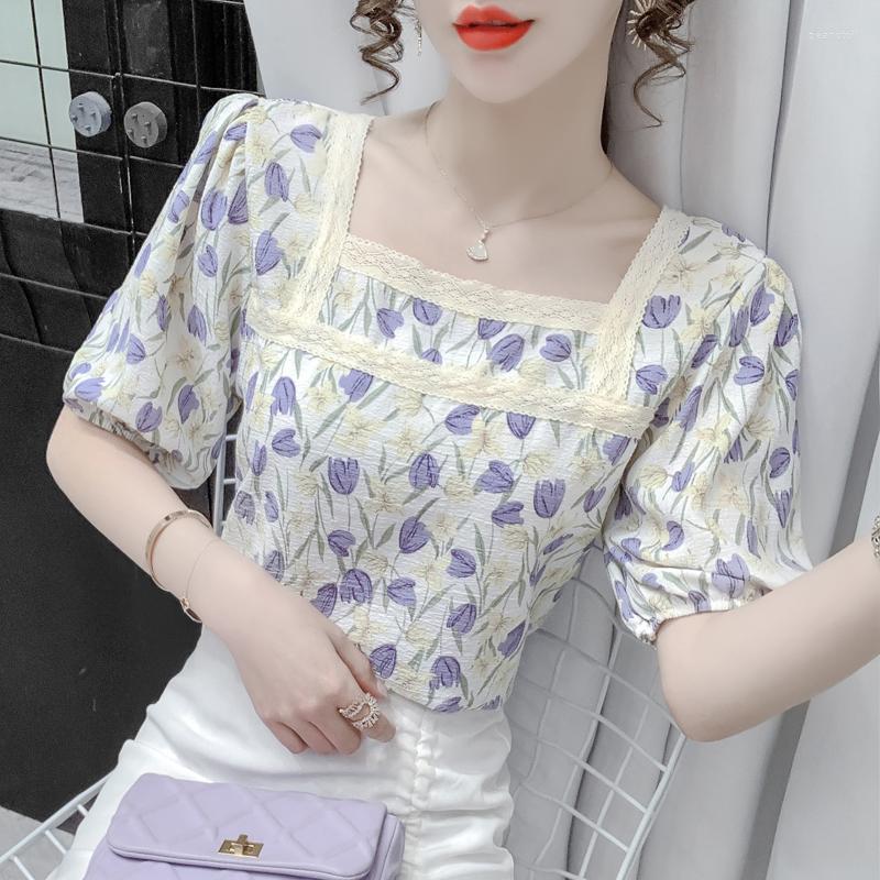 Women's Blouses 2023 Fashion Women Summer Vintage Flower Printis Short Sleeve Lace Spliced Square Collar Shirts For Female Tops 8624, Purple
Women's Blouses 2023 Fashion Women Summer Vintage Flower Printis Short Sleeve Lace Spliced Square Collar Shirts For Female Tops 8624, Purple