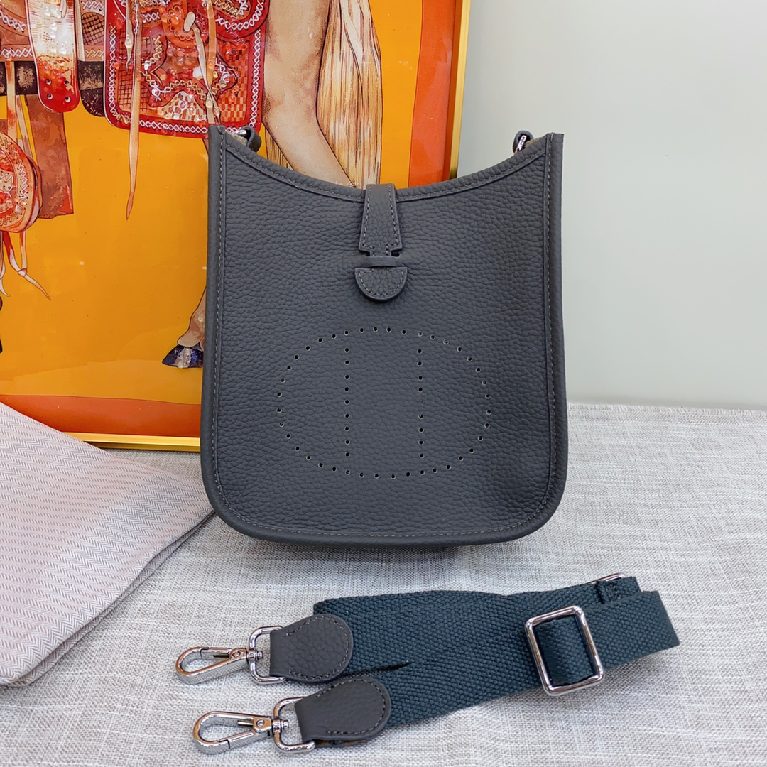 16 Styles Classic Hollow Out Letter Shoulder Bags Womens Soft Cowhide Lychee Crossbody Bag Multi Functional Totes Designer Handbag, Khaki
16 Styles Classic Hollow Out Letter Shoulder Bags Womens Soft Cowhide Lychee Crossbody Bag Multi Functional Totes Designer Handbag, Khaki