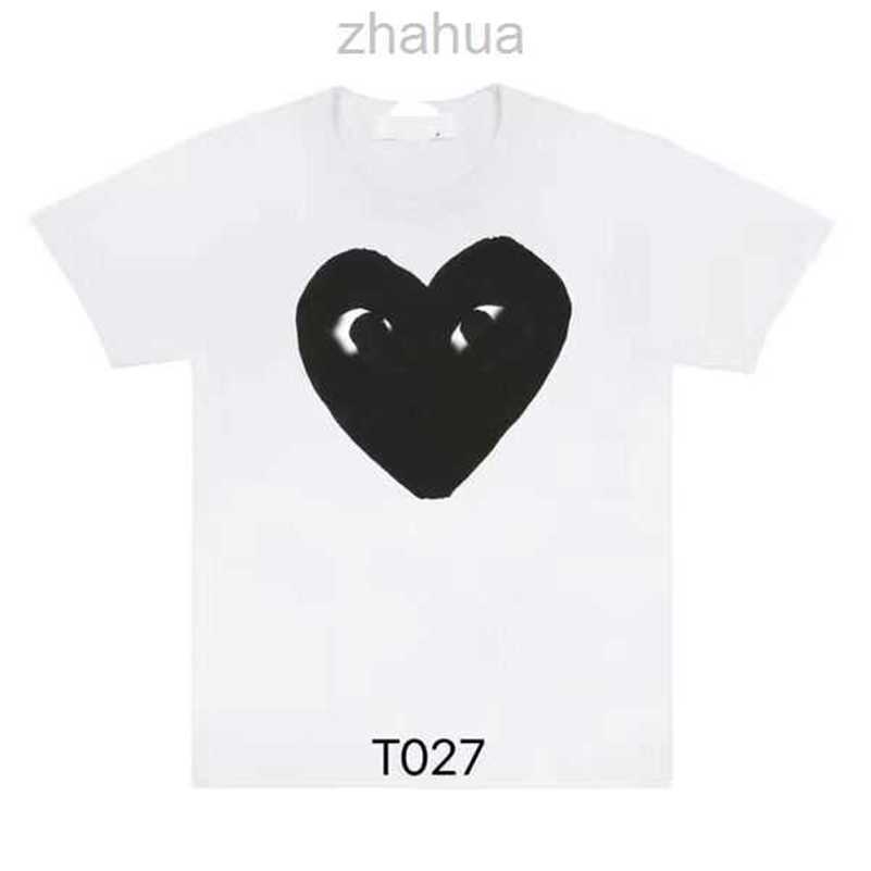 Fashion Mens Play t Shirt Designer Red Heart Commes Casual Women Shirts Des Badge Garcons High Quanlity Tshirts Cotton EmbroideryA0R8, 11
Fashion Mens Play t Shirt Designer Red Heart Commes Casual Women Shirts Des Badge Garcons High Quanlity Tshirts Cotton EmbroideryA0R8, 11