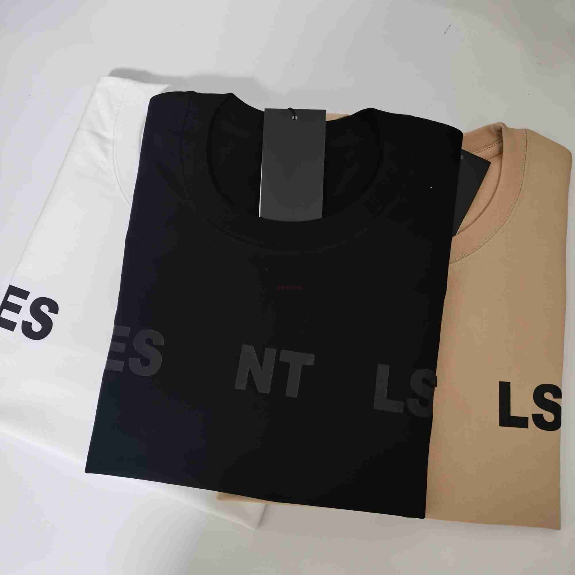 FOG ESS Womens men Tshirt Summer Designers Tops Luxurys Letter 77 pure Cotton tshirts Clothing Polos Short Sleeve round collar hoodies Clothe hooded plus size 3XL 4XL, Es2
FOG ESS Womens men Tshirt Summer Designers Tops Luxurys Letter 77 pure Cotton tshirts Clothing Polos Short Sleeve round collar hoodies Clothe hooded plus size 3XL 4XL, Es2