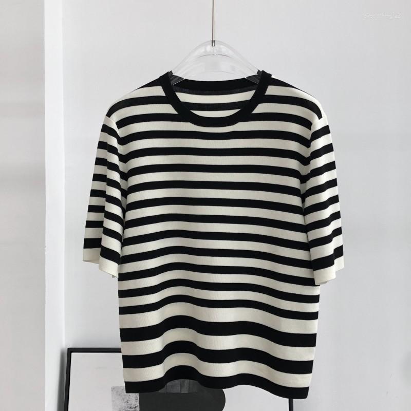 Women's T Shirts 2023 Summer Arrivals Women Striped Tops Contrasting Color Four-jersey Thin Section Sleeve V-Neck T-Shirt, Black
Women's T Shirts 2023 Summer Arrivals Women Striped Tops Contrasting Color Four-jersey Thin Section Sleeve V-Neck T-Shirt, Black