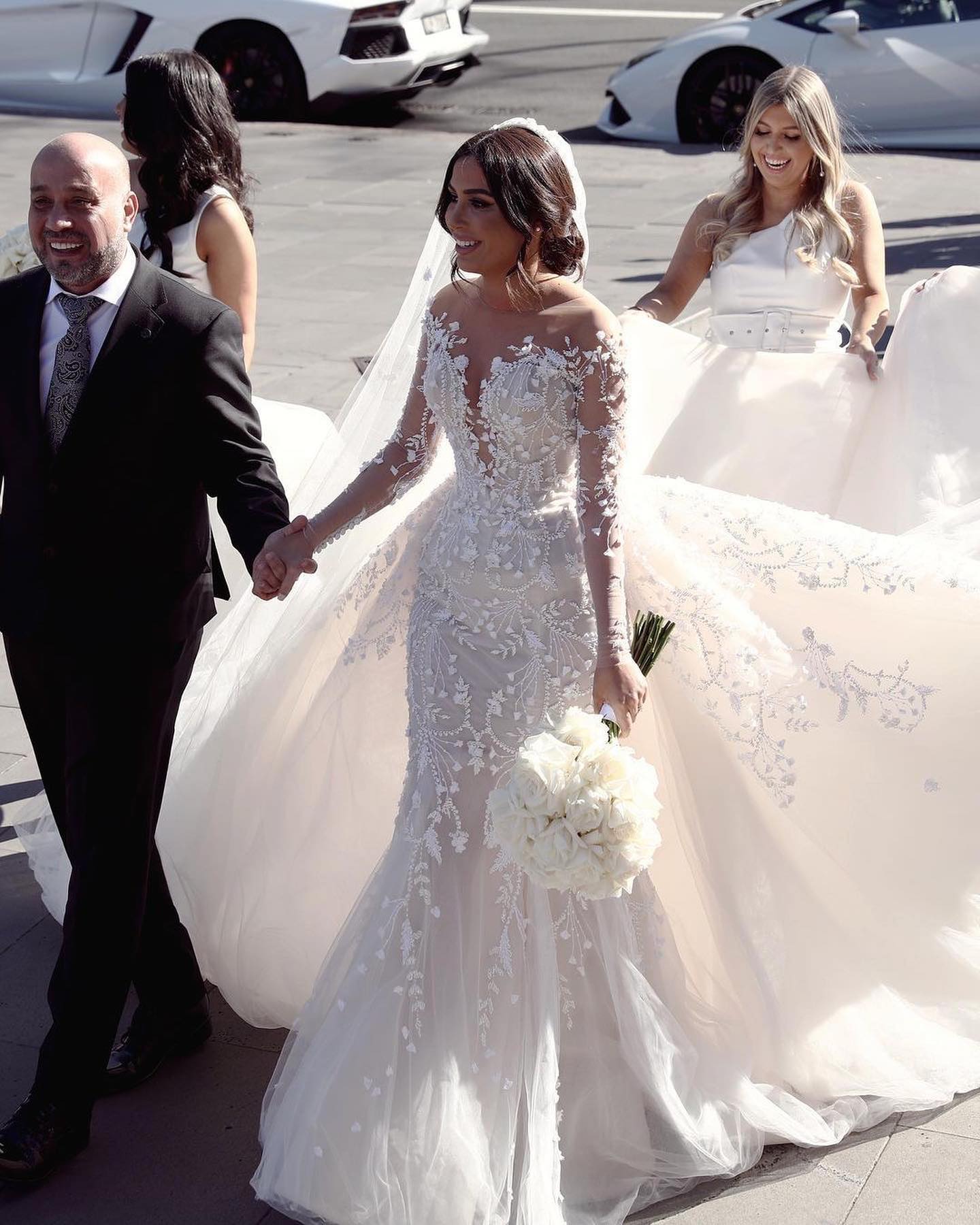 Gorgeous Lace Mermaid Wedding Dresses Overskirts Illusion Long Sleeves Wedding Dress Appliques wedding bridal gowns