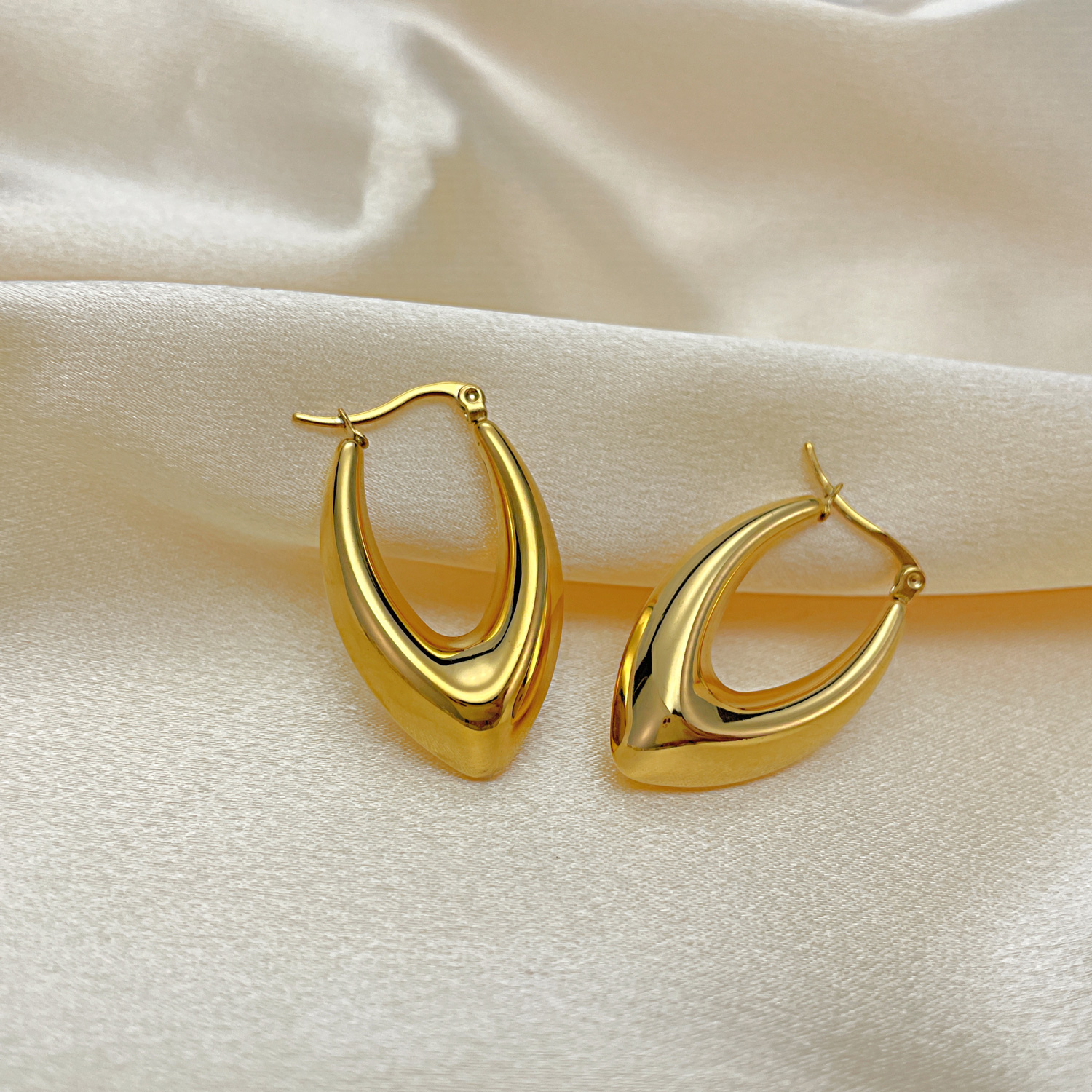 Pair Sleek Surgical Stainless Steel Geometric Earring Hoops For Women Men Gift Gold-Plated 22*37mm Fashion Cute n814