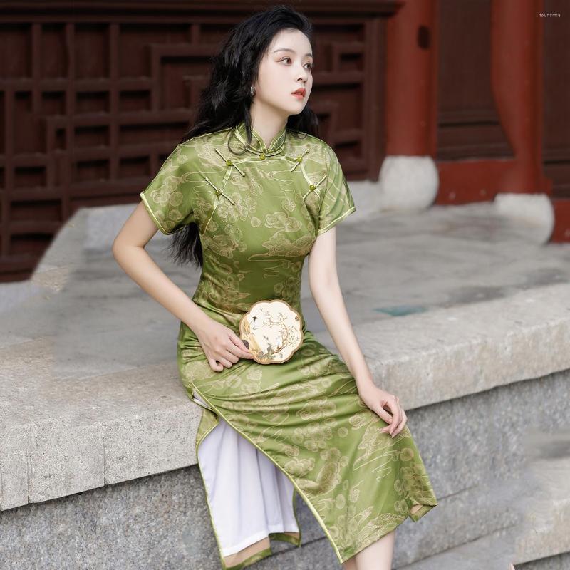 Ethnic Clothing Chinese Traditional Cheongsam Female Classic Vintage Button Long Qipao Summer Dress Plus Size Sexy Green Print Split
Ethnic Clothing Chinese Traditional Cheongsam Female Classic Vintage Button Long Qipao Summer Dress Plus Size Sexy Green Print Split