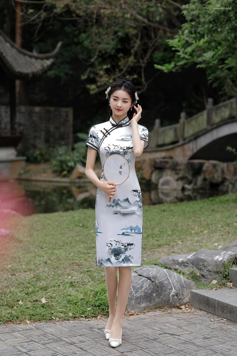 Ethnic Clothing Chinese Classical Cheongsam High-end Of Modern Fashion Women's Summer Short Traditional National Characteristics W
Ethnic Clothing Chinese Classical Cheongsam High-end Of Modern Fashion Women's Summer Short Traditional National Characteristics W