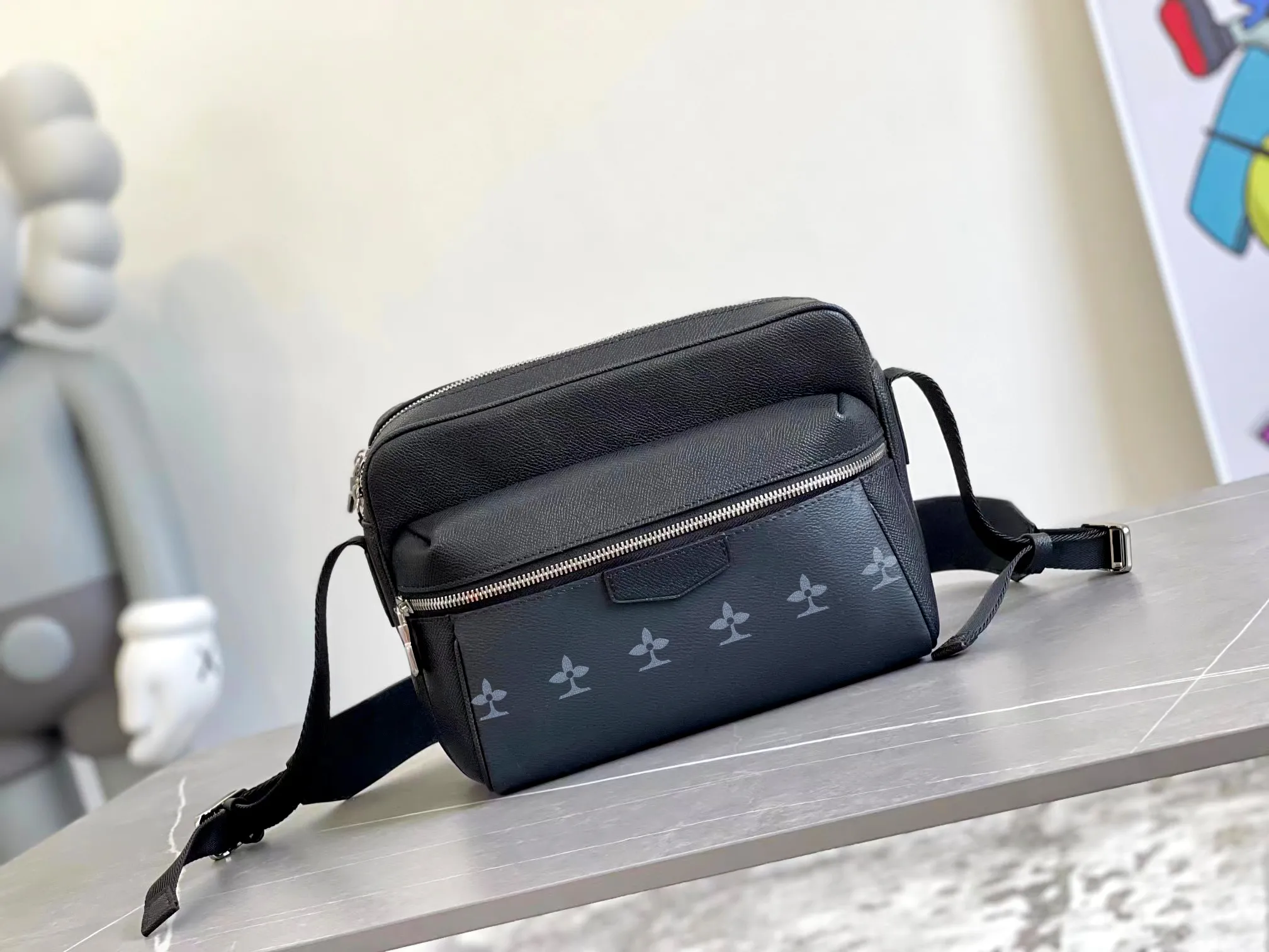 Luxury Designer Cross Body Shoulder bag handbag leather clutch with coin pocket Women's tote crossbody Bags M30830 M69443, 2-mon0gram eclipse
Luxury Designer Cross Body Shoulder bag handbag leather clutch with coin pocket Women's tote crossbody Bags M30830 M69443, 2-mon0gram eclipse