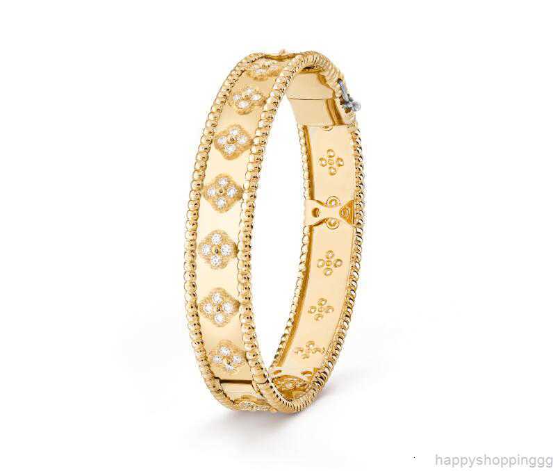 Charm Bracelets Signature bracelet vanclee Four-leaf clover Star kaleidoscope three-color Gold bracelet for womens Girls Valentine's Jewelry bijoux cjewelers-1
Charm Bracelets Signature bracelet vanclee Four-leaf clover Star kaleidoscope three-color Gold bracelet for womens Girls Valentine's Jewelry bijoux cjewelers-1