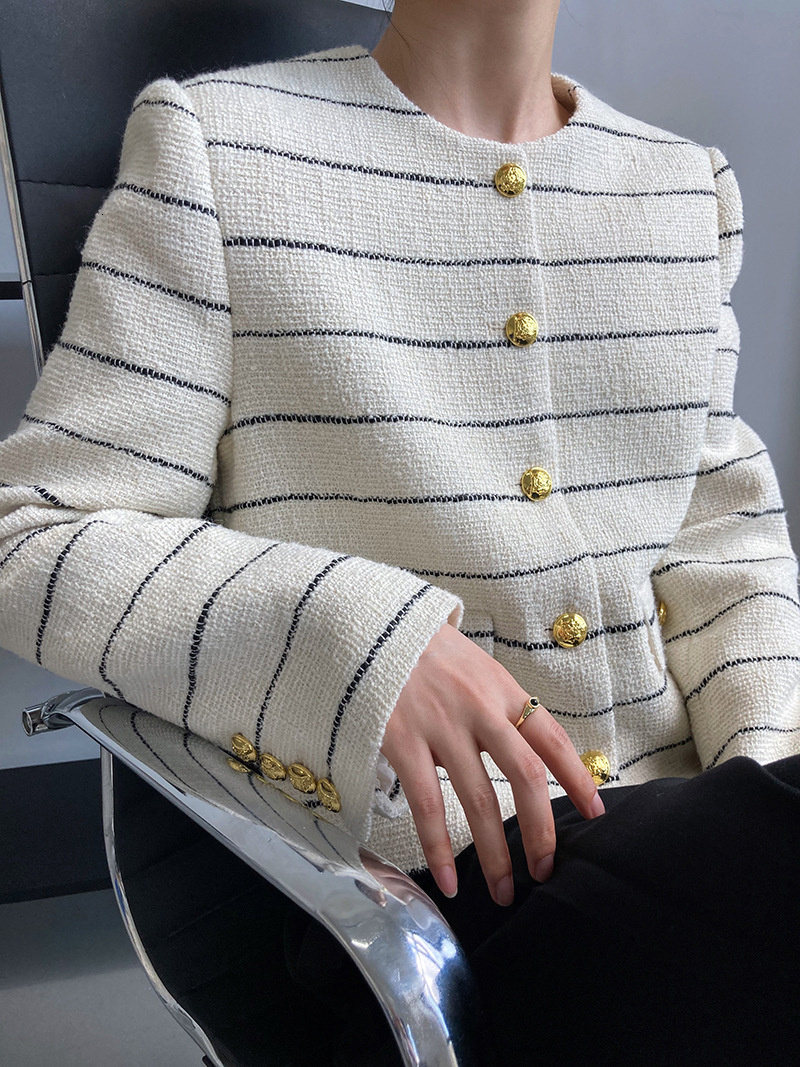 Women's Jackets Women's Striped Flap Detailed Gold Button White Tweed Short Jacket 230608