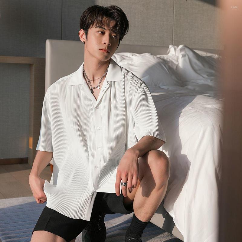 Men' Casual Shirts Y2k Fashion Men Summer Short Sleeve Lapel Vertical Stripe Loose Shirt Single Breasted Teenager Oversized Tops, White
Men' Casual Shirts Y2k Fashion Men Summer Short Sleeve Lapel Vertical Stripe Loose Shirt Single Breasted Teenager Oversized Tops, White