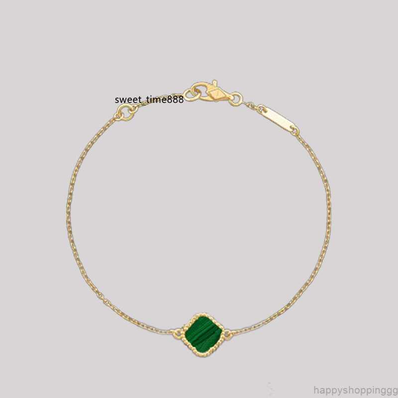 Green clovers single flower bracelet 18 style Fashion Classic 4/Four Leaf Clover Charm Bracelets Bangle Chain 18K Gold Agate Shell Mother-of-Pearl for Wedding9U7E
Green clovers single flower bracelet 18 style Fashion Classic 4/Four Leaf Clover Charm Bracelets Bangle Chain 18K Gold Agate Shell Mother-of-Pearl for Wedding9U7E