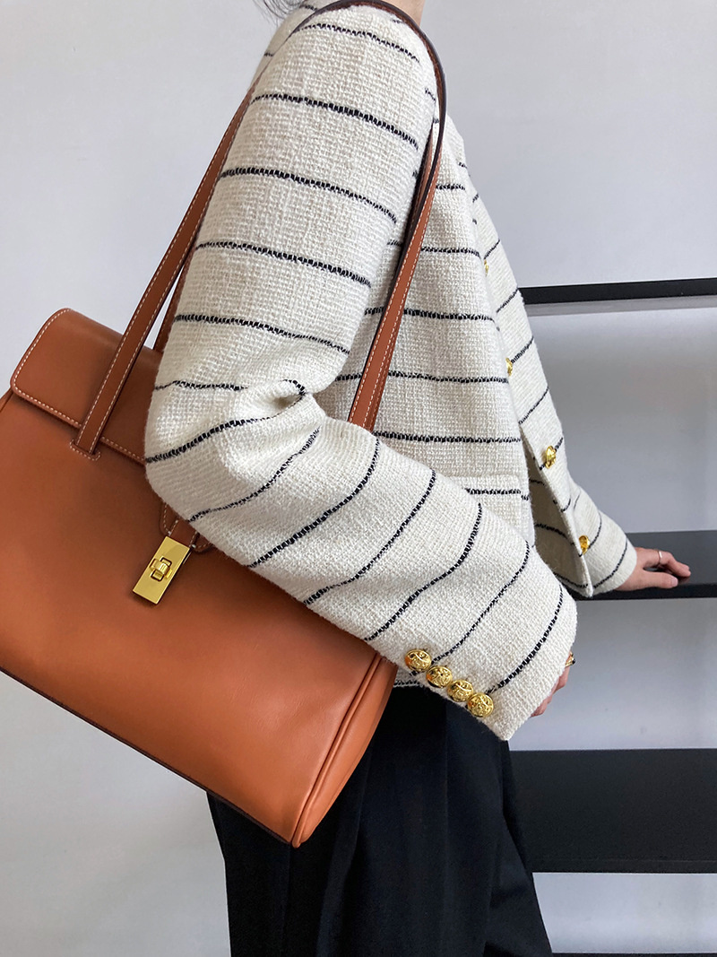 Women's Jackets Women's Striped Flap Detailed Gold Button White Tweed Short Jacket 230608