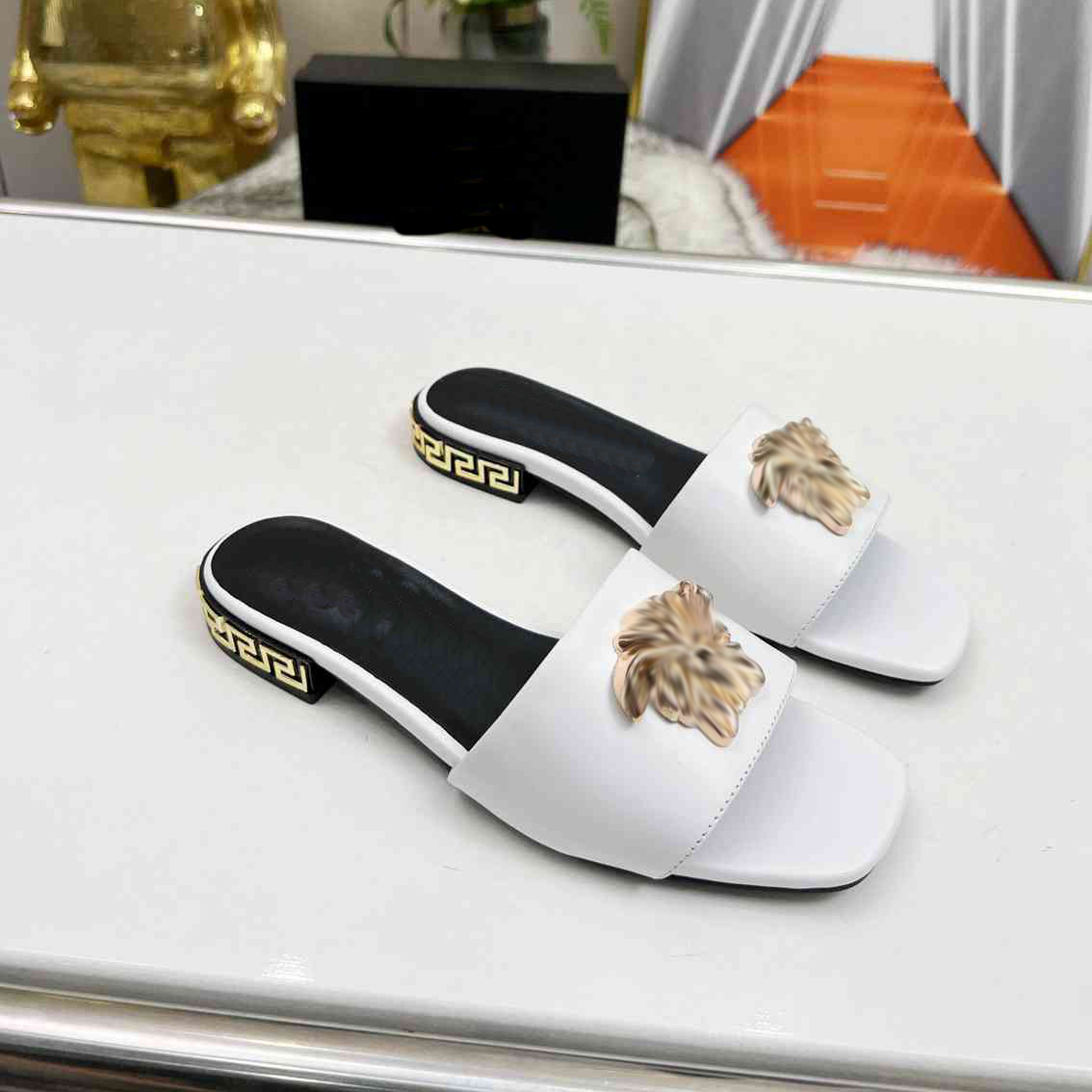 Designer La Medusa Sandals Platform Slippers Fashion Slide Woman Flip Flops Shoes Leather Women sdsdf
Designer La Medusa Sandals Platform Slippers Fashion Slide Woman Flip Flops Shoes Leather Women sdsdf