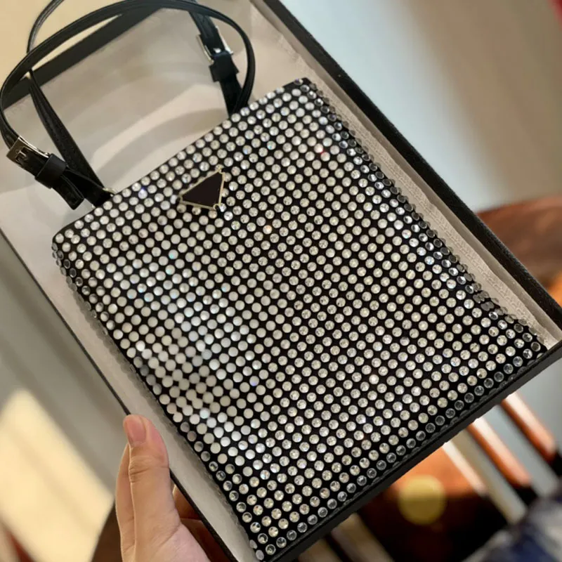 New Crystal Hobo Bag Lady Shoulder Bags Nylon Handbag Fashion Letter Full Diamond Triangle Decoration Zipper Open Adjustable Leather Shoulder Strap, Silver
New Crystal Hobo Bag Lady Shoulder Bags Nylon Handbag Fashion Letter Full Diamond Triangle Decoration Zipper Open Adjustable Leather Shoulder Strap, Silver