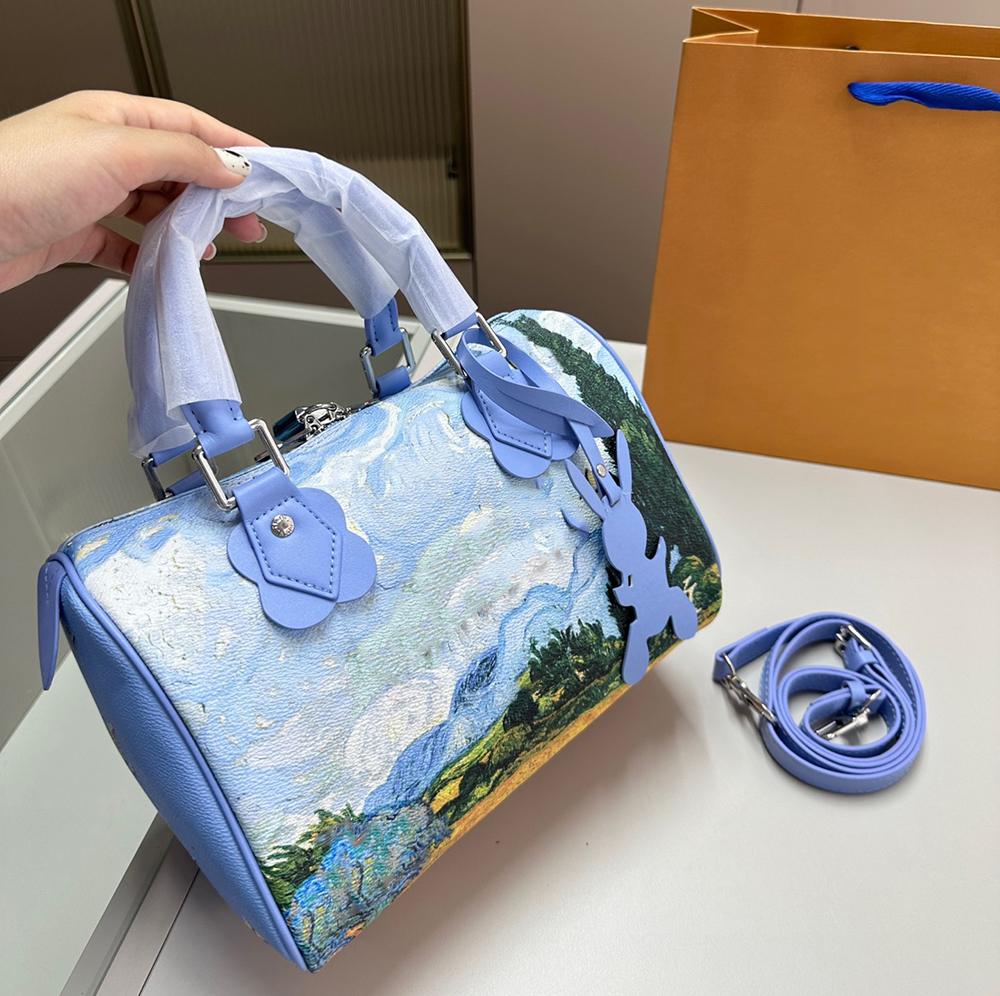 Luxury Boston Bags Leather Shoulder Bags Handbags Fashion Women and Men Duffel Bags Art Designer Travel Totes with Lock 25CM, Blue
Luxury Boston Bags Leather Shoulder Bags Handbags Fashion Women and Men Duffel Bags Art Designer Travel Totes with Lock 25CM, Blue