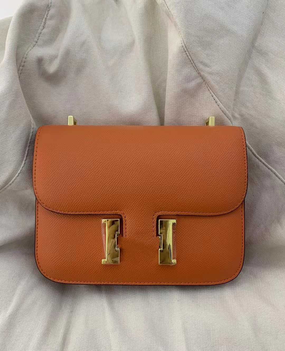 Designer H Home bag palm grain cowhide leather women's Kangkang Versatile one shoulder messenger High sense NPQK, Small
Designer H Home bag palm grain cowhide leather women's Kangkang Versatile one shoulder messenger High sense NPQK, Small