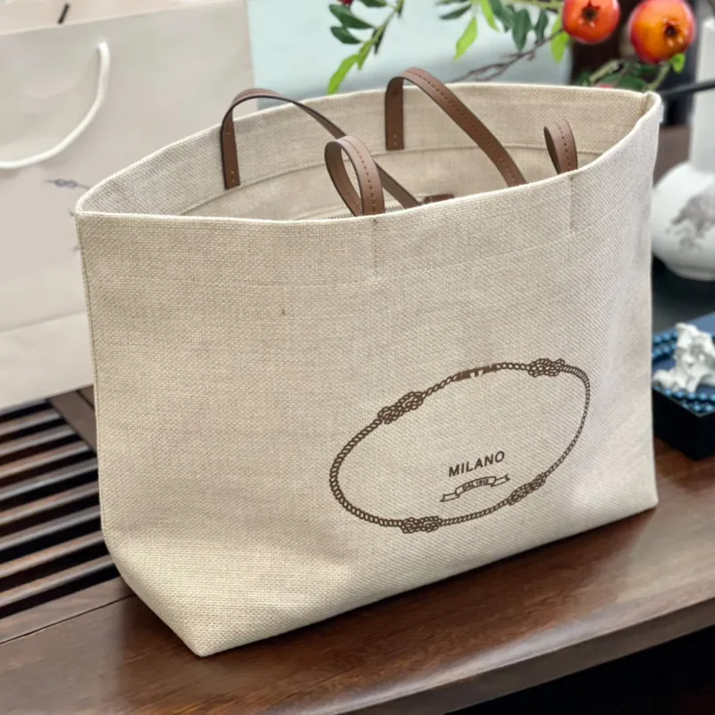 New Large Capacity Canvas Shopping Bag Tote Bag Clutch Women Handbag Plain Letter Printing Internal Zipper High Quality Long Shoulder Strap, White
New Large Capacity Canvas Shopping Bag Tote Bag Clutch Women Handbag Plain Letter Printing Internal Zipper High Quality Long Shoulder Strap, White