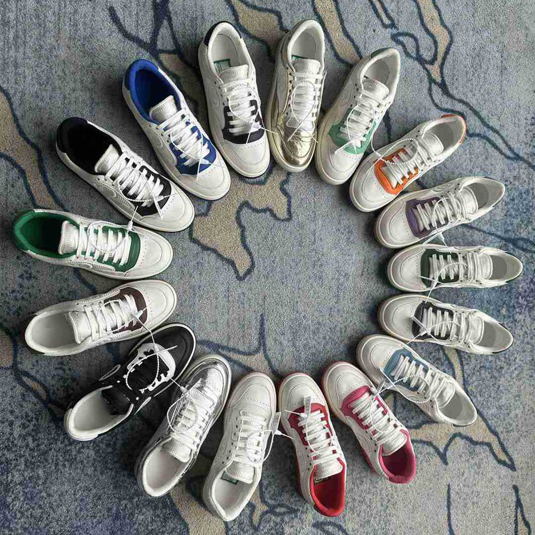 Luxury Fashion Mac 80 Summer Breathable Sports Shoes Retro Distressed Men and Women Sports Shoes Leather Textile Embroidery High Quality Training Shoes Sizes 35-45
Luxury Fashion Mac 80 Summer Breathable Sports Shoes Retro Distressed Men and Women Sports Shoes Leather Textile Embroidery High Quality Training Shoes Sizes 35-45
