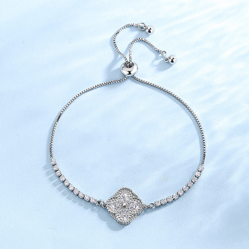 Designer Four Leaf Clover Pendant Bracelet Bracelet 925 Silver Onyx Shell Mother of Ladies Girls Wedding Fashion Classic Mothers Day Jewelry Ladies Gift
Designer Four Leaf Clover Pendant Bracelet Bracelet 925 Silver Onyx Shell Mother of Ladies Girls Wedding Fashion Classic Mothers Day Jewelry Ladies Gift
