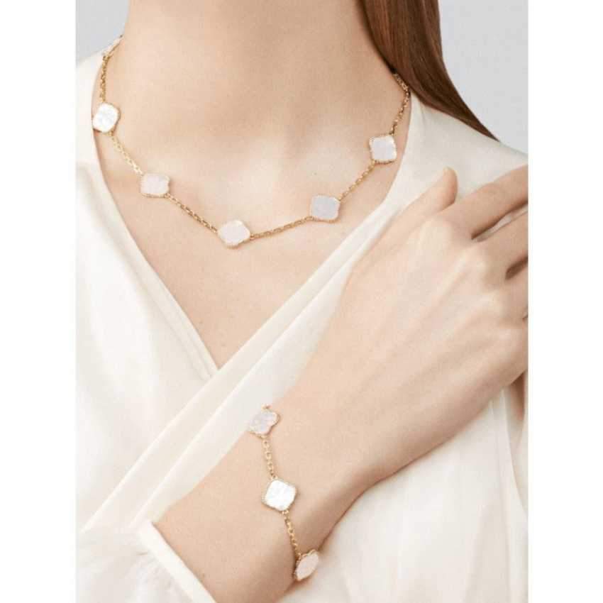 No Fading Double Side Clover Necklace Bracelet 18K Gold Plated Stainless Steel Jewelry for Women Gift
No Fading Double Side Clover Necklace Bracelet 18K Gold Plated Stainless Steel Jewelry for Women Gift