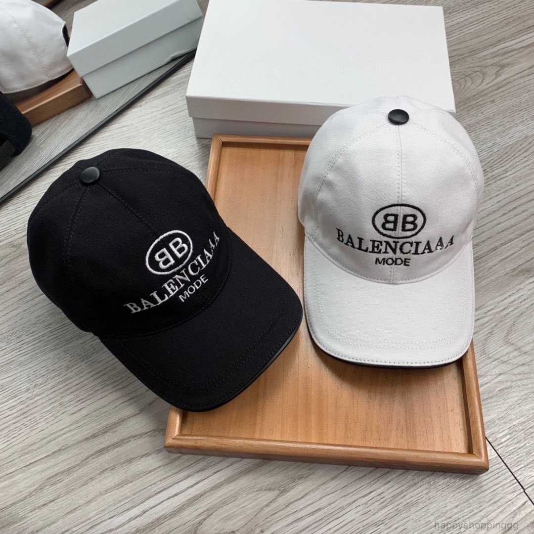 Summer Sports Designer Ball cap Couple Black and White Letter Embroidery Outdoor Vacation Travel Sun Protection casquette
Summer Sports Designer Ball cap Couple Black and White Letter Embroidery Outdoor Vacation Travel Sun Protection casquette