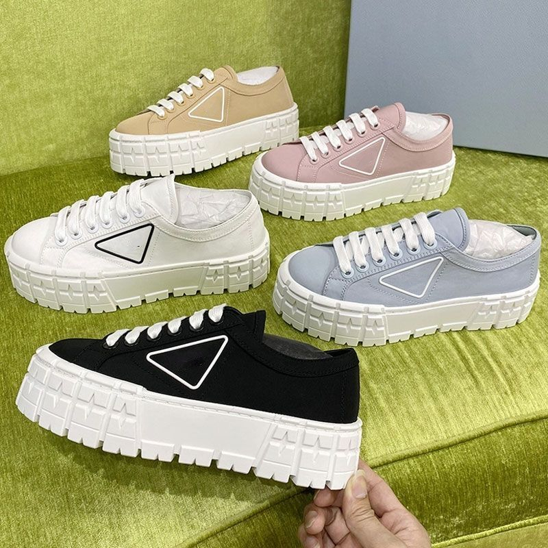 Designer brand canvas shoes platform luxury women's nylon lace-up platform booster casual shoes B22 small white shoelace box
Designer brand canvas shoes platform luxury women's nylon lace-up platform booster casual shoes B22 small white shoelace box