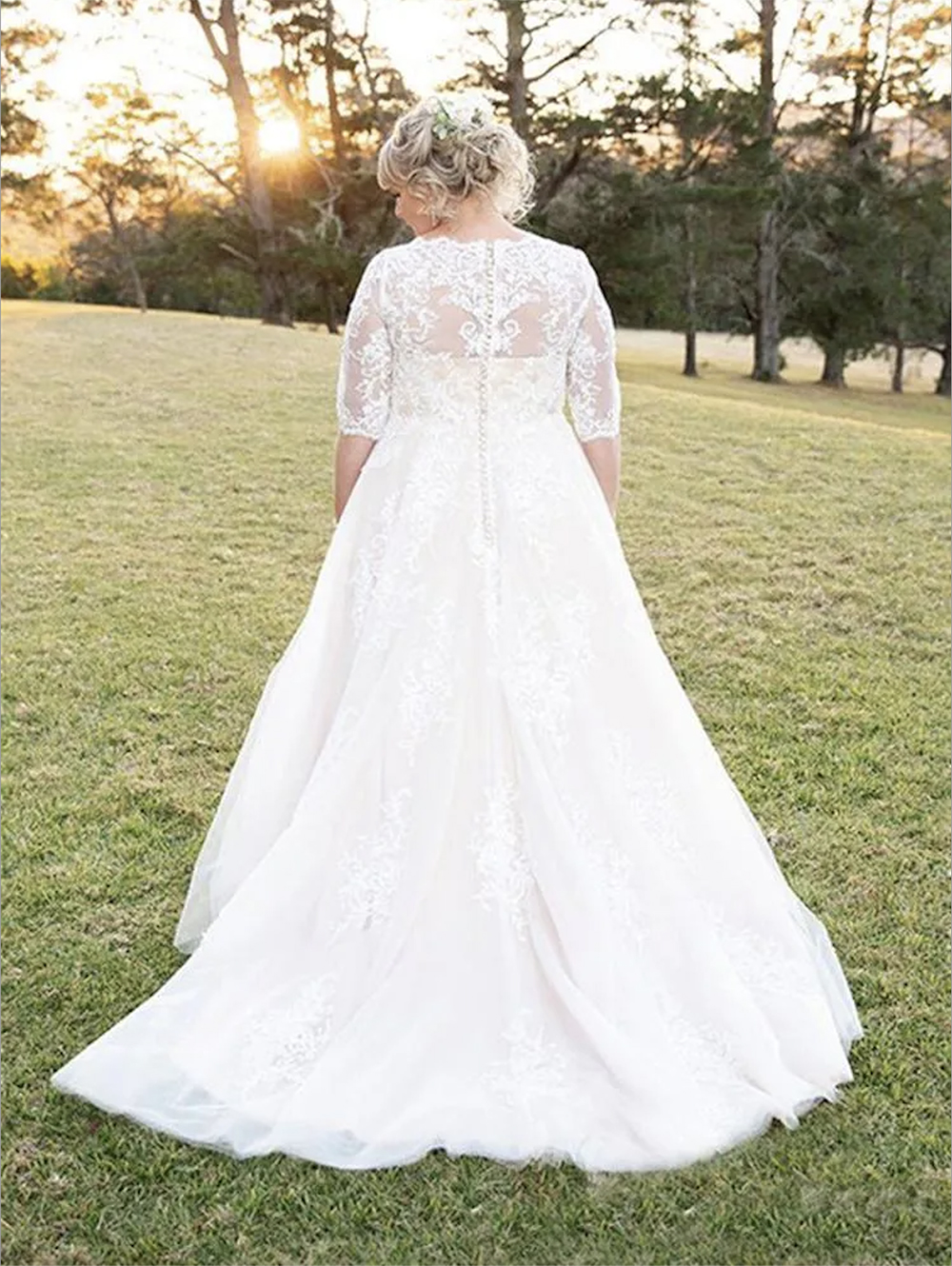 2023 Plus Size Wedding Dresses Bridal Gown A Line with 1/2 Half Sleeves Lace Applique Tulle Sweep Train Covered Buttons Back Vestidos De Novia