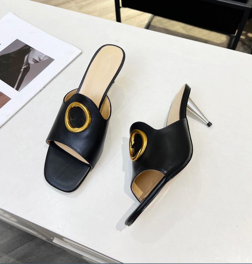Classic Blondie Slide Slippers Women Round Interlocking G Gold Toned Hardware Leather Sole Flat Mule Buckle Wedge Beach Sandals Size 35-42
Classic Blondie Slide Slippers Women Round Interlocking G Gold Toned Hardware Leather Sole Flat Mule Buckle Wedge Beach Sandals Size 35-42