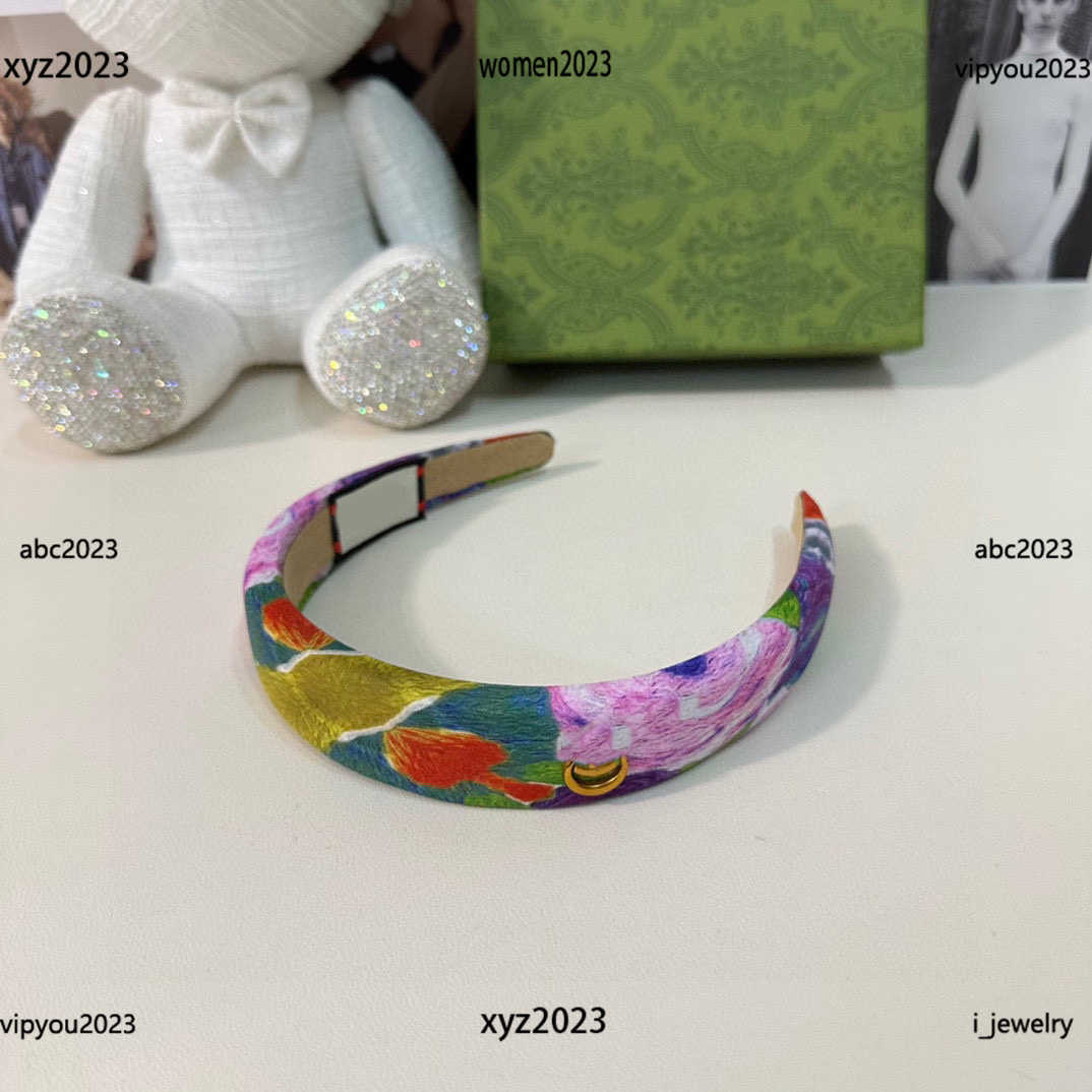 designer women Headbands fashion Hair Jewelry Metal logo decoration hair band Colorful pattern printing headwear #Including box
designer women Headbands fashion Hair Jewelry Metal logo decoration hair band Colorful pattern printing headwear #Including box