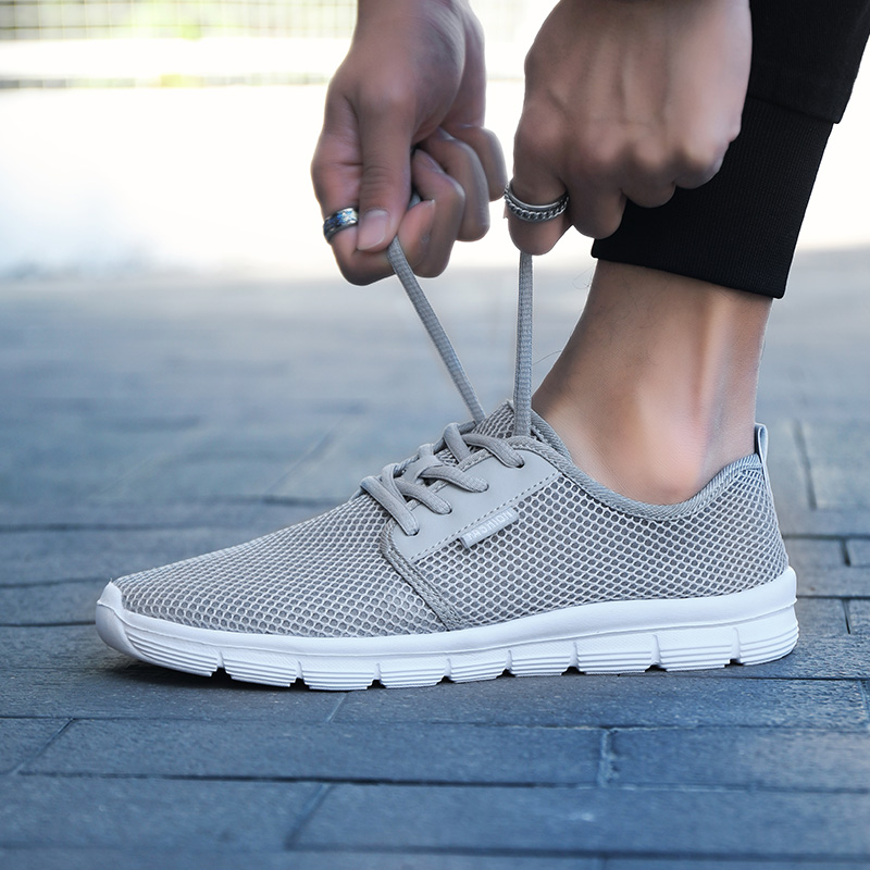 2023 Classic Comfortable Running Shoes for Mens Breathable Men Athletic Shoes Jogging Shoe Lightweight Fashion Black white FD10D35, Bubble package bag
2023 Classic Comfortable Running Shoes for Mens Breathable Men Athletic Shoes Jogging Shoe Lightweight Fashion Black white FD10D35, Bubble package bag