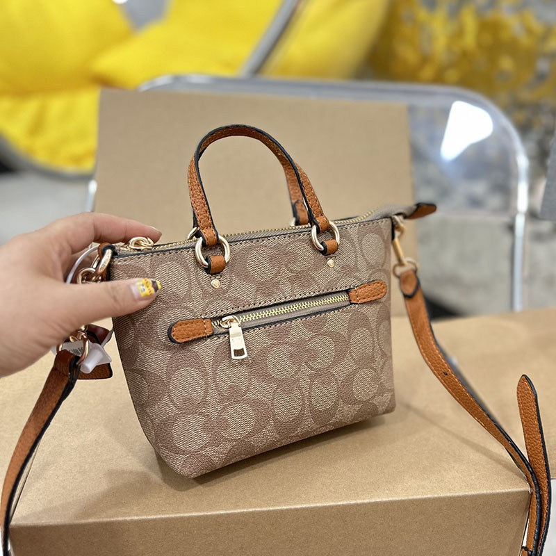 Handle Shopping Designer Bags Totes Bag Mini Coac Dumpling Women Leather Shoulder Wallet Handbags With Belt Strap Composite Crossbody Multicolours Size 14x18cm, 3# 14x17cm
Handle Shopping Designer Bags Totes Bag Mini Coac Dumpling Women Leather Shoulder Wallet Handbags With Belt Strap Composite Crossbody Multicolours Size 14x18cm, 3# 14x17cm