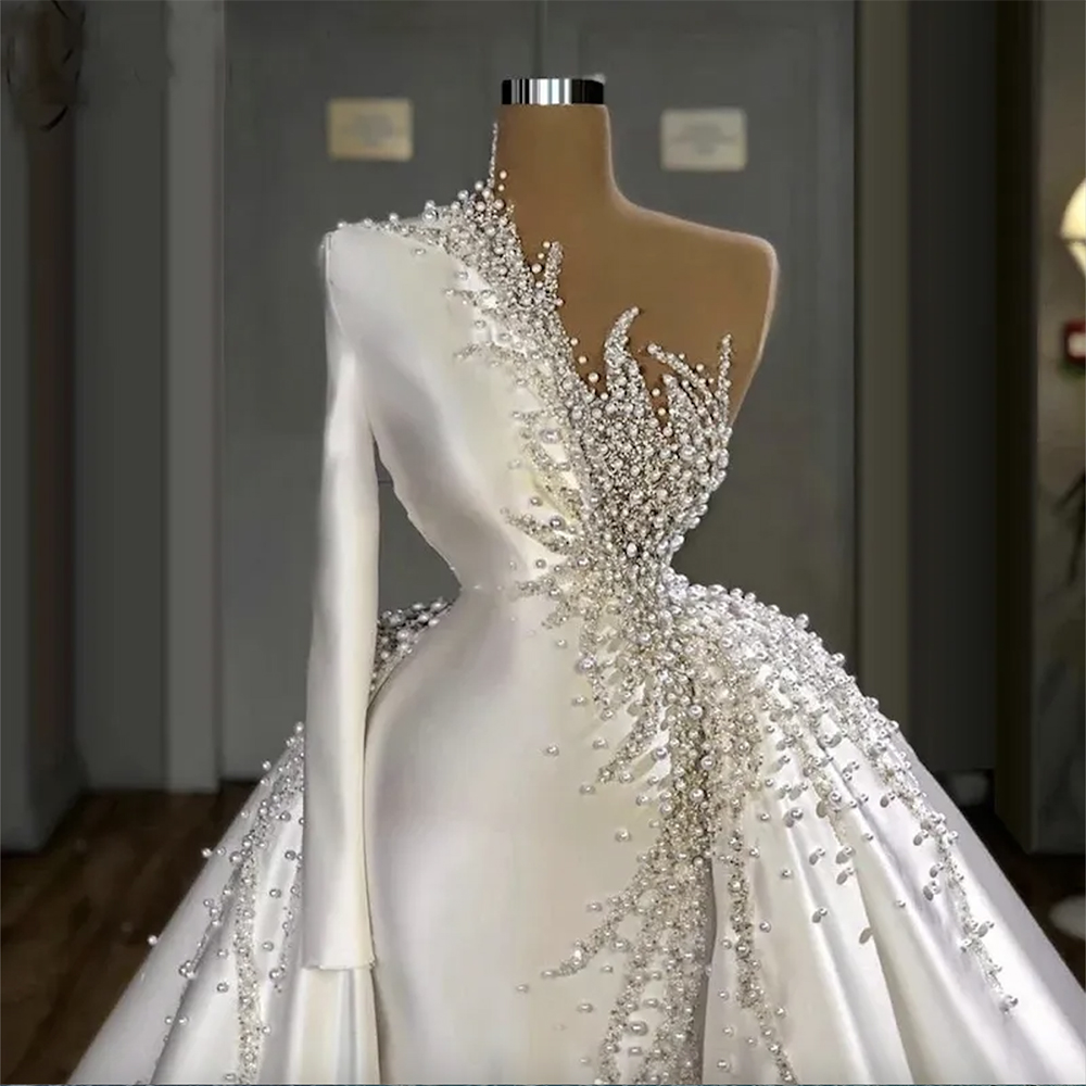 Gorgeous Dubai Arabic Mermaid Wedding Gowns With Detachable Train Elegant Satin Pearls Formal Church Bridal Dress One Shoulder Long Sleeve Robe De Soi