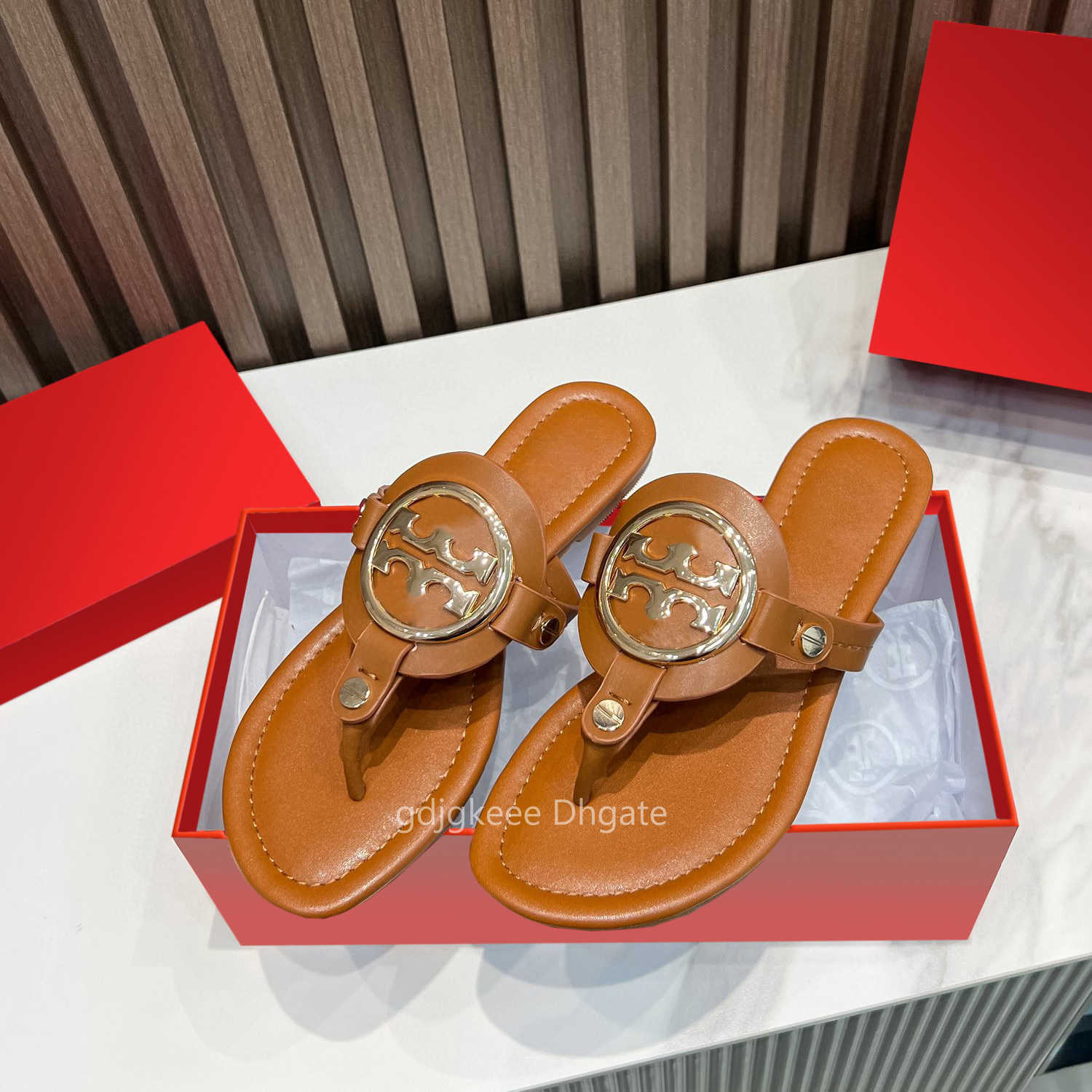 Designer torys slides miller metallic leather tb sandal tory slippers tory sandal woman shoe white black patent pink tb flip flop ladies dhgate size 35-41 with box