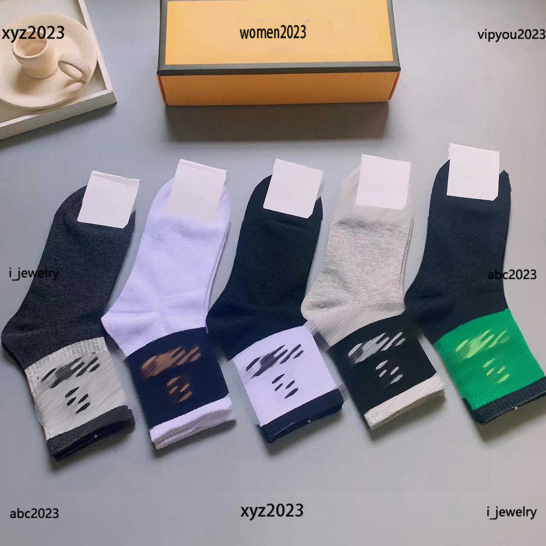 Fashion men sock high quality women socks Letter printing Breathable Stockings Pure Cotton short Socks #Including box, A box of five pairs #1
Fashion men sock high quality women socks Letter printing Breathable Stockings Pure Cotton short Socks #Including box, A box of five pairs #1
