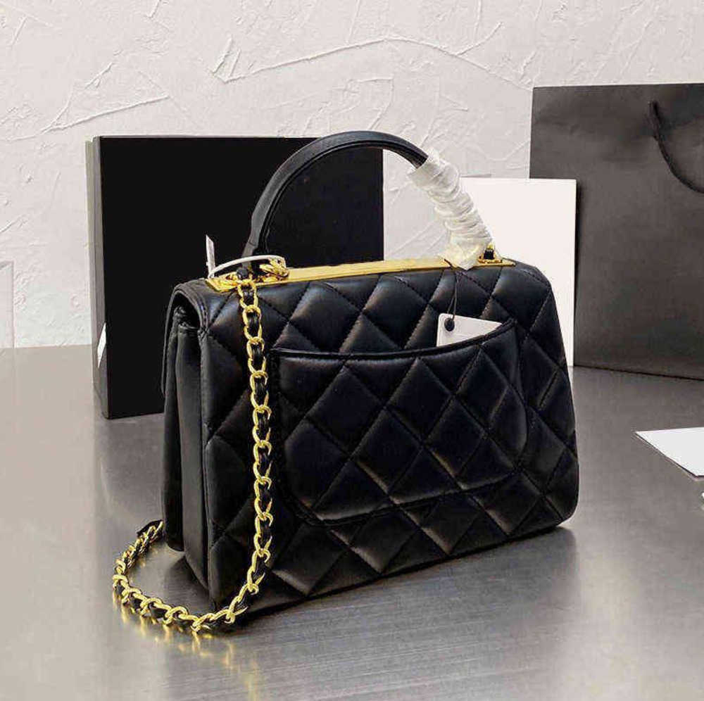 5A 22P Calfskin Leather Trendy Bags Top Handle Quilted Matelasse Chain cc Cross Body Shoulder bag Classic Flap Large Capacity Famous Simple style, Silver little plaid
5A 22P Calfskin Leather Trendy Bags Top Handle Quilted Matelasse Chain cc Cross Body Shoulder bag Classic Flap Large Capacity Famous Simple style, Silver little plaid