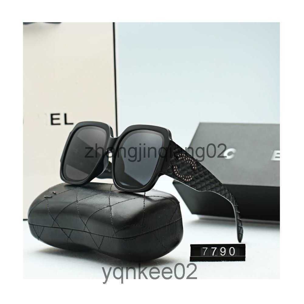 Designer Channel Sunglasses Cycle Luxurious Fashion Sport Polarize Sunglass Men Women Vintage Baseball New Driving Beach Sports Black Sun Glasses
Designer Channel Sunglasses Cycle Luxurious Fashion Sport Polarize Sunglass Men Women Vintage Baseball New Driving Beach Sports Black Sun Glasses
