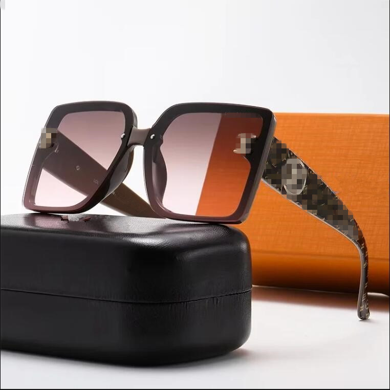 Is the new model still the square large frame trendy retro women's sunglasses, sunglasses, street photos, tourist sunglasses, glasses 1870
Is the new model still the square large frame trendy retro women's sunglasses, sunglasses, street photos, tourist sunglasses, glasses 1870