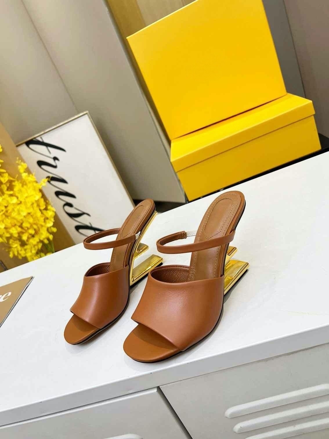 Designer luxury dress shoes high-heeled chunky pumps genuine leather fashion shoes Women's F First sandal F heel sling back sandals slipper mule size 35-42, #2
Designer luxury dress shoes high-heeled chunky pumps genuine leather fashion shoes Women's F First sandal F heel sling back sandals slipper mule size 35-42, #2