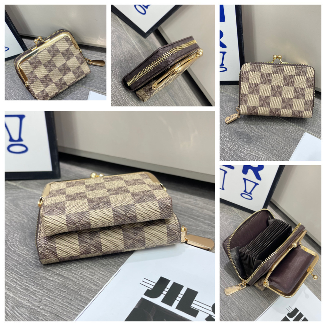 Women Key Wallets Designer Fashion Coin Purse Card Holder Zipper Bag Detachable plaid printed delicate multi-card zipper organ credit card sleeve, Grey
Women Key Wallets Designer Fashion Coin Purse Card Holder Zipper Bag Detachable plaid printed delicate multi-card zipper organ credit card sleeve, Grey
