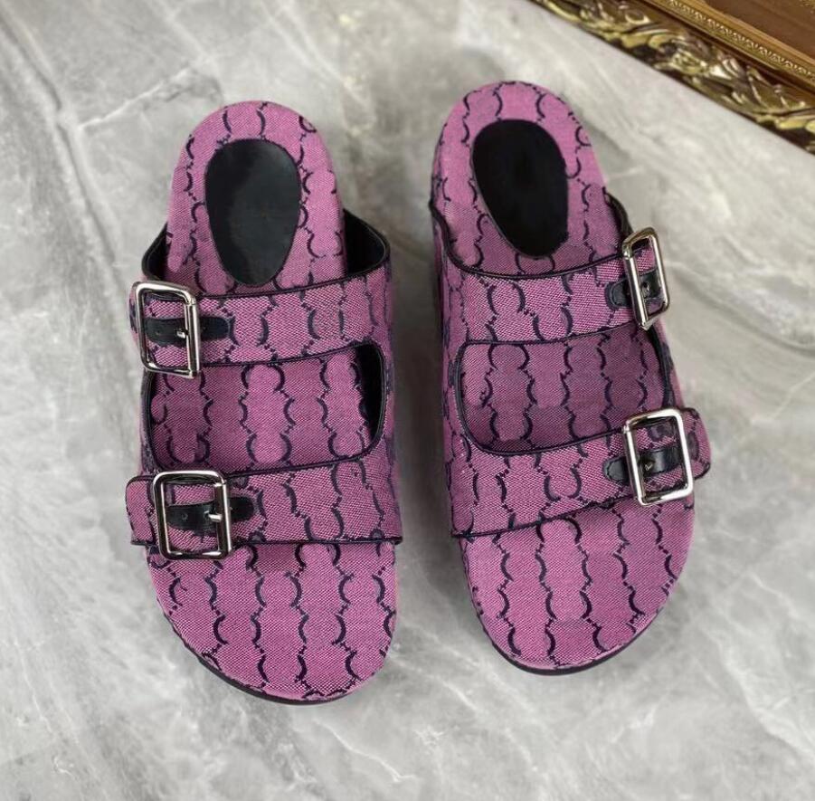 Luxury Men Canvas Double G Slide Slippers Outdoor Beige Ebony Two Straps Buckles Leather Rubber Sole Slides Summer Beach Sandals Size 35-45
Luxury Men Canvas Double G Slide Slippers Outdoor Beige Ebony Two Straps Buckles Leather Rubber Sole Slides Summer Beach Sandals Size 35-45