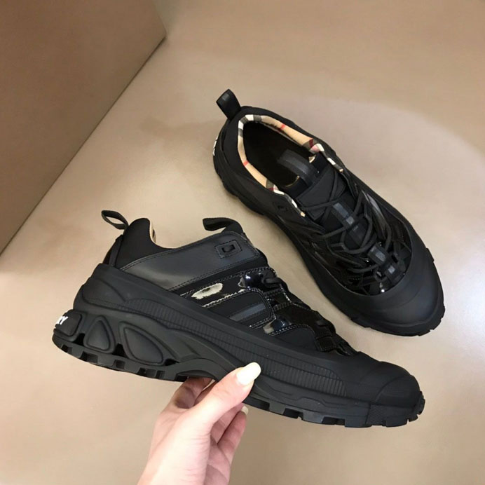 Retro striped sneakers Arthur sneakers outdoor platform shoes designer men's sneakers printed plaid shoes rubber casual shoes., Sky blue
Retro striped sneakers Arthur sneakers outdoor platform shoes designer men's sneakers printed plaid shoes rubber casual shoes., Sky blue